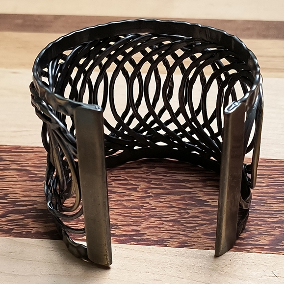 Open Cuff Bracelet Gun Metal - Picture 4 of 12